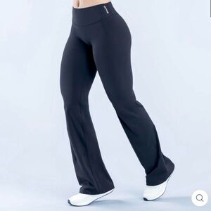 Dfyne Origin Flare Leggings